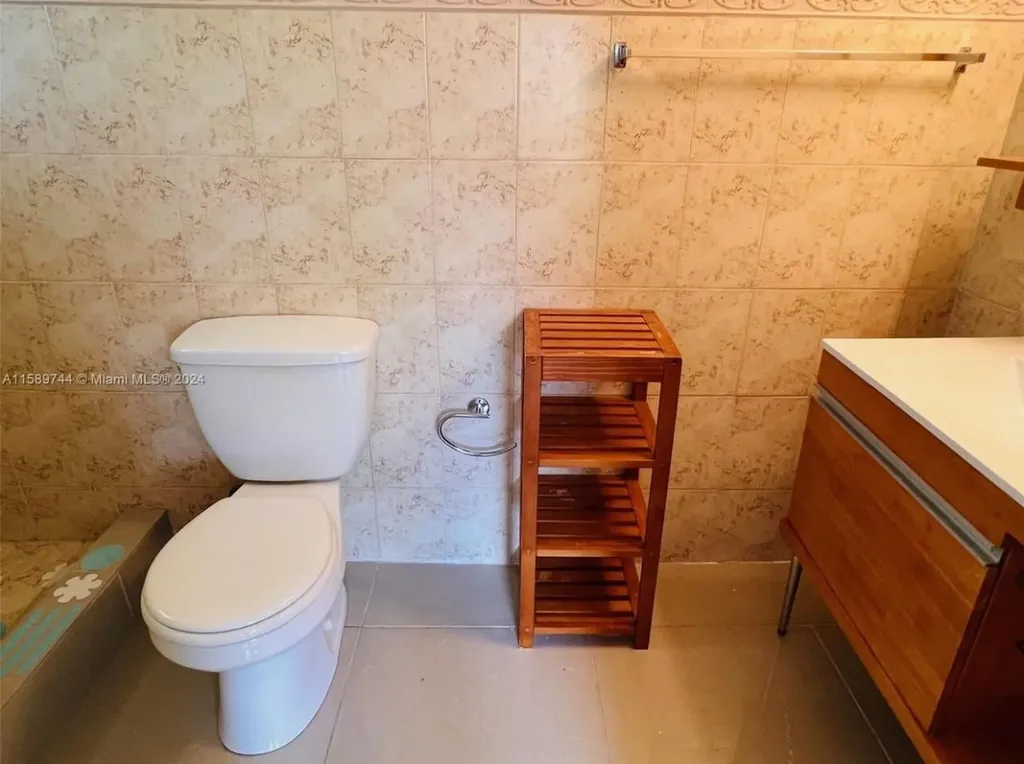 6534 SW 41st Street Davie FL 33314
