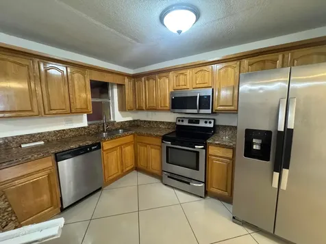 6534 SW 41st Street Davie FL 33314