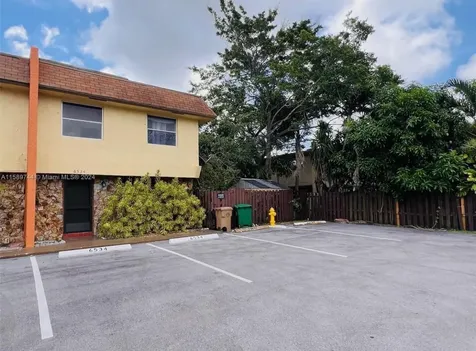 6534 SW 41st Street Davie FL 33314