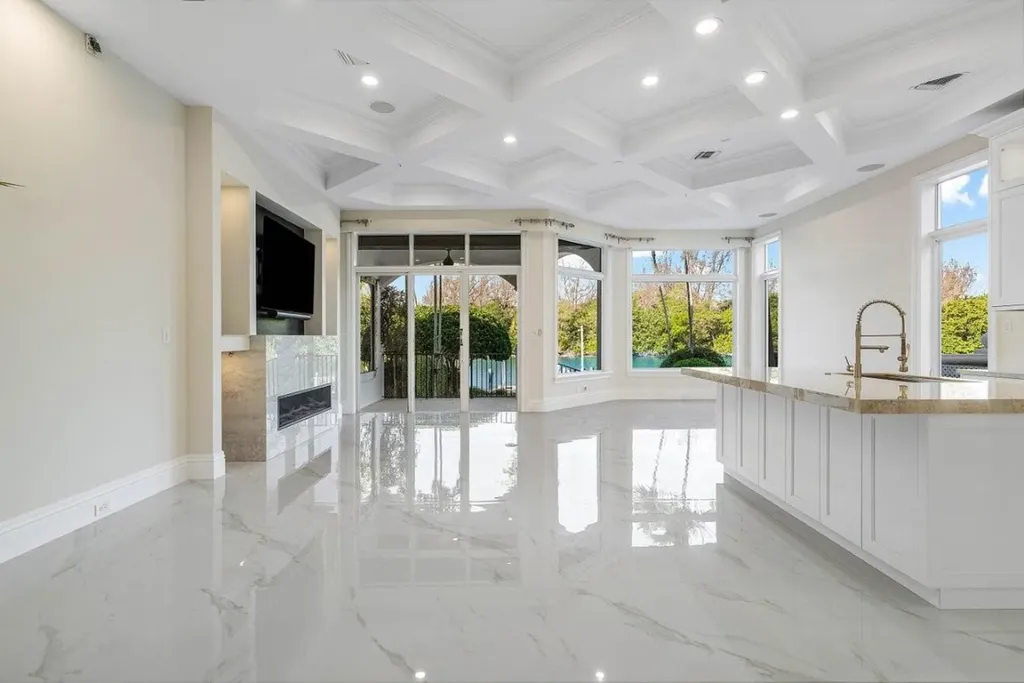 549 NE 19th Avenue Deerfield Beach FL 33441