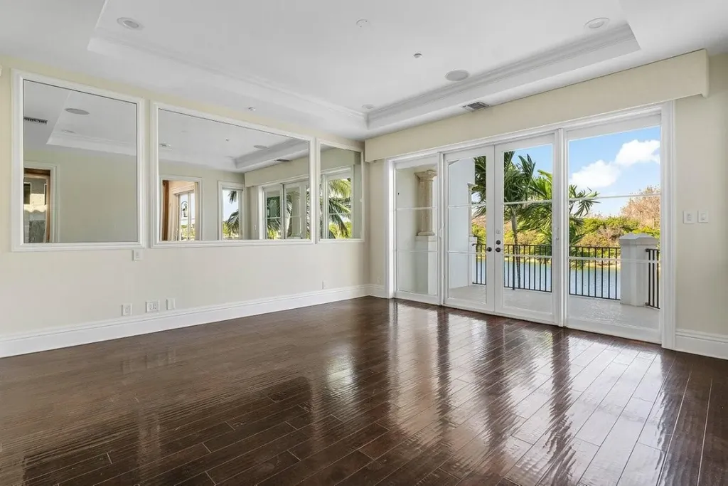 549 NE 19th Avenue Deerfield Beach FL 33441