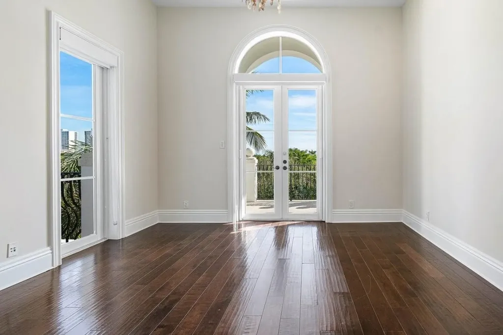 549 NE 19th Avenue Deerfield Beach FL 33441