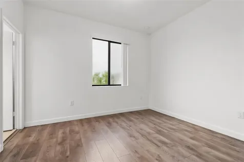 340 NE 208th Terrace Miami FL 33179