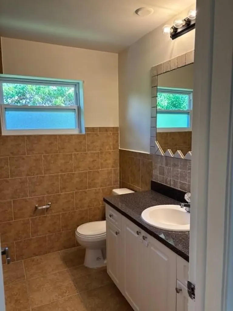 212 NE 9th Avenue Deerfield Beach FL 33441