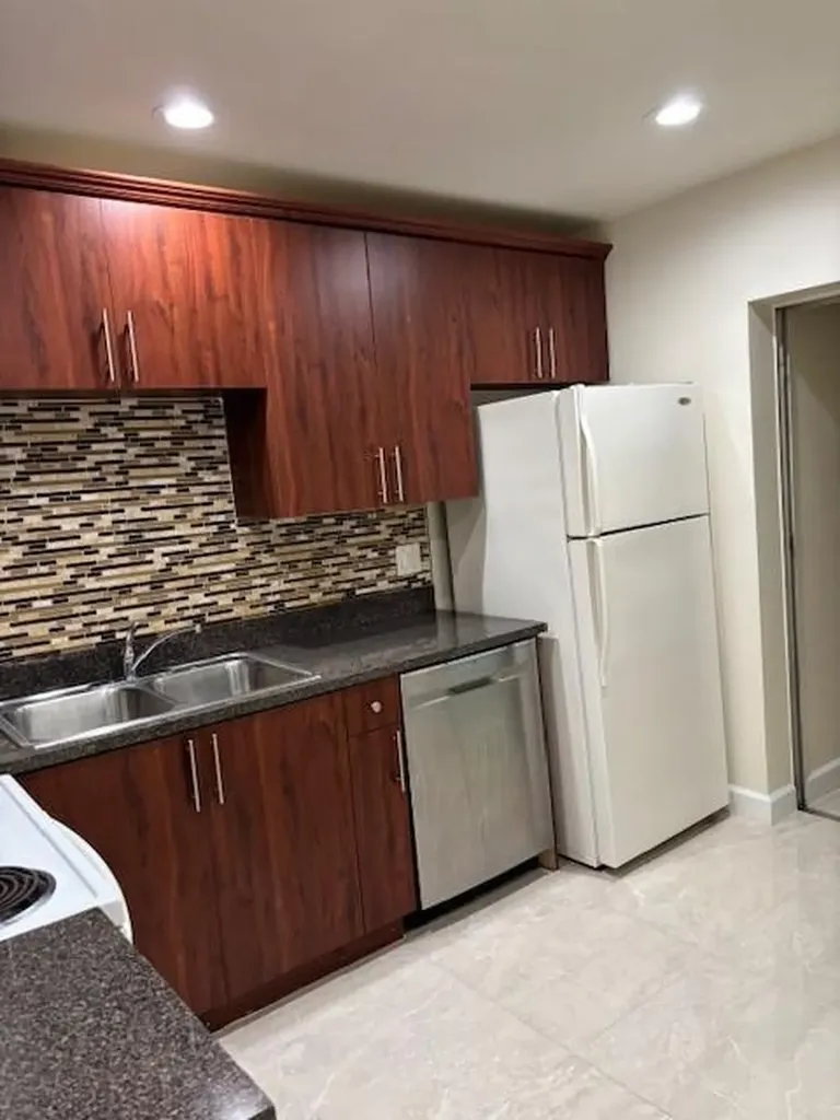 212 NE 9th Avenue Deerfield Beach FL 33441