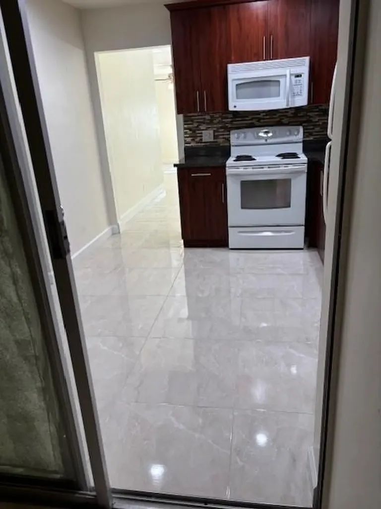 212 NE 9th Avenue Deerfield Beach FL 33441
