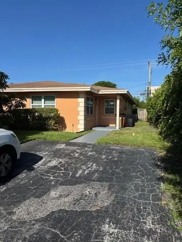 212 NE 9th Avenue Deerfield Beach FL 33441