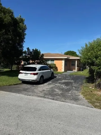 212 NE 9th Avenue Deerfield Beach FL 33441