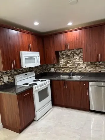 212 NE 9th Avenue Deerfield Beach FL 33441