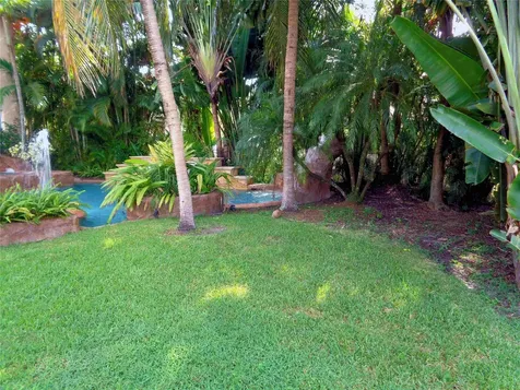 7264 NW 19th Court Hollywood FL 33024