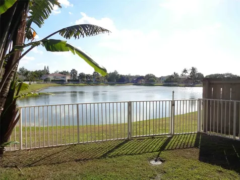 7264 NW 19th Court Hollywood FL 33024