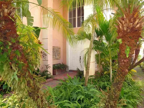 7264 NW 19th Court Hollywood FL 33024