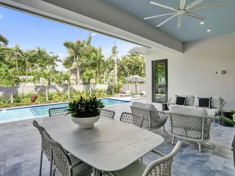1523 NE 17th Way Fort Lauderdale FL 33304