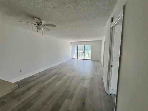 6855 Abbott Avenue Miami Beach FL 33141