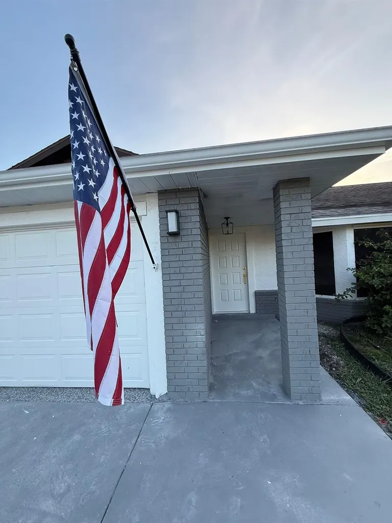 744 SW Carmelite Street Port St Lucie FL 34983
