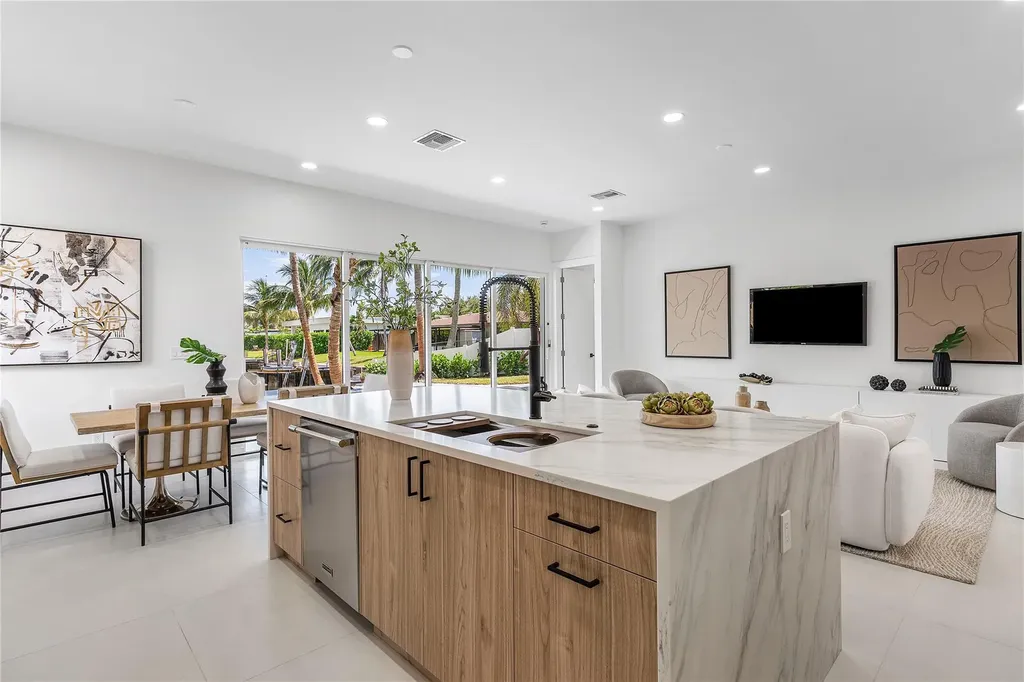 171 SE 4th Court Pompano Beach FL 33060