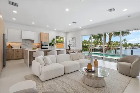171 SE 4th Court Pompano Beach FL 33060