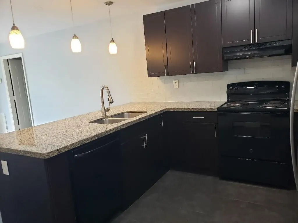 4392 Riverside Drive Coral Springs FL 33065