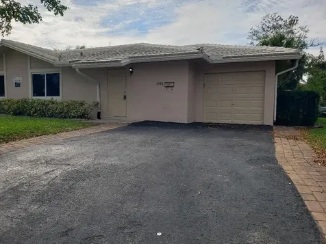 4392 Riverside Drive Coral Springs FL 33065