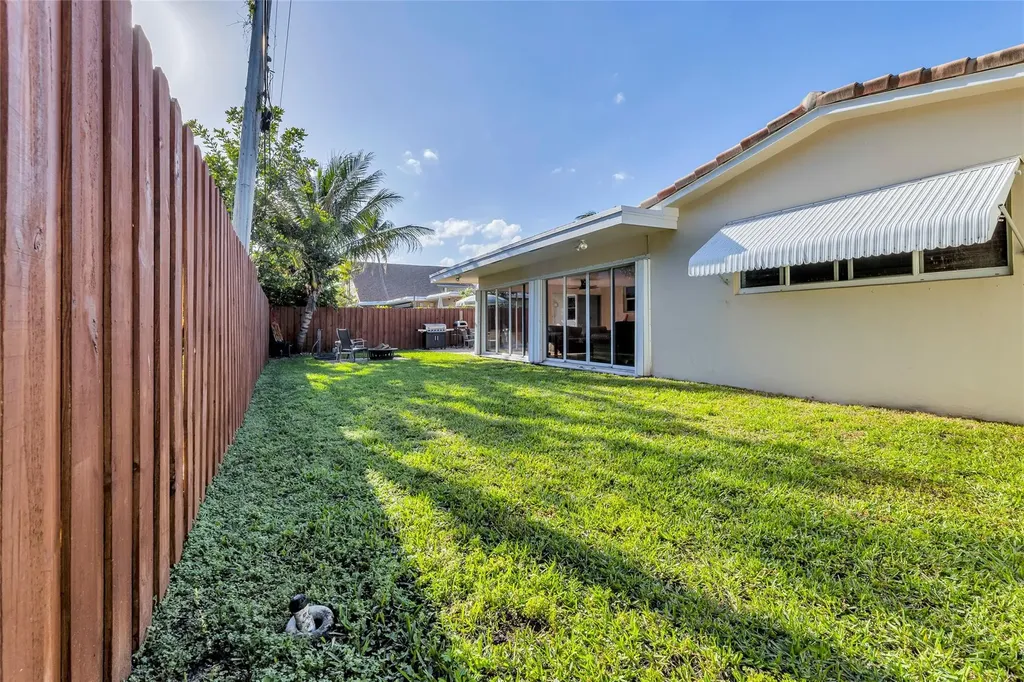 3404 Barton Road Pompano Beach FL 33062