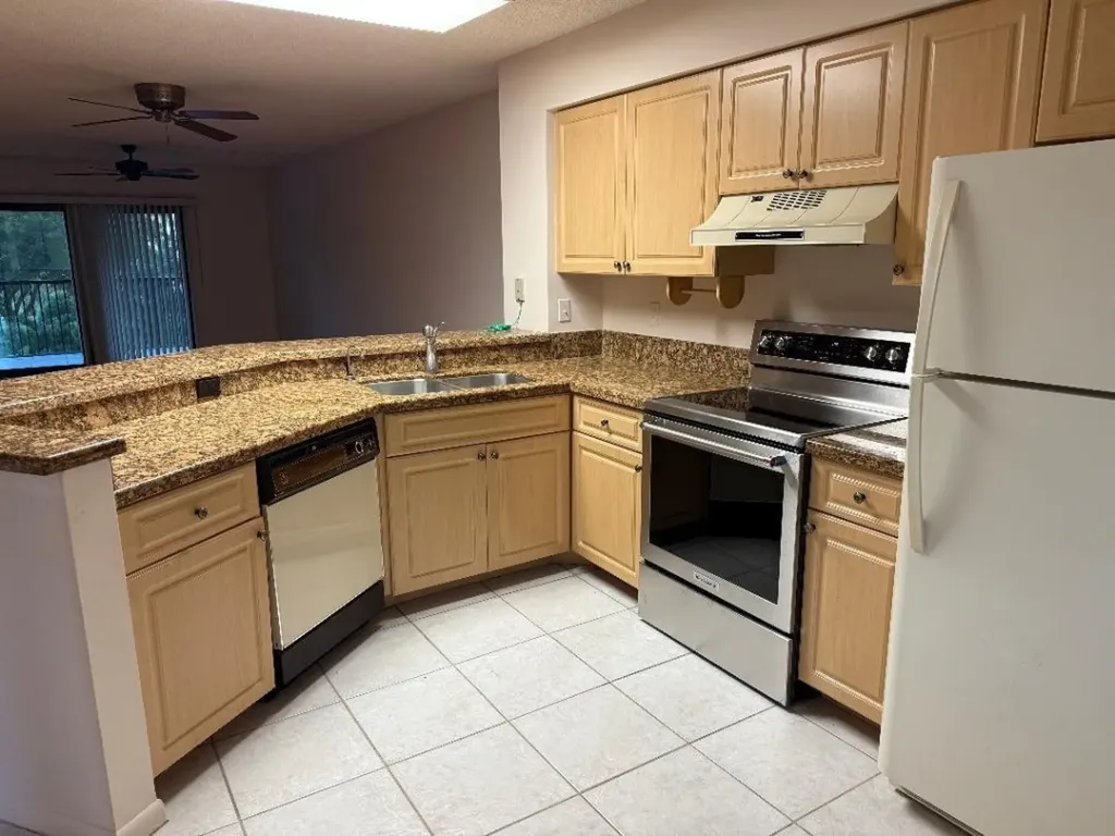 2205 S Cypress Bend Drive Pompano Beach FL 33069