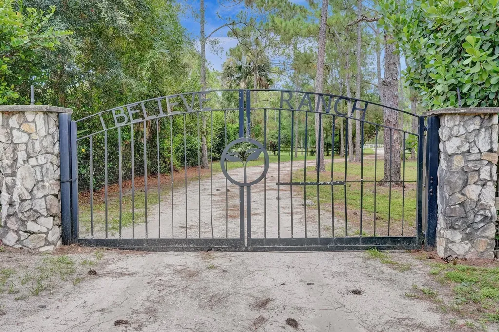 12168 148th Road Palm Beach Gardens FL 33418