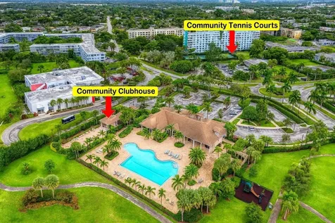 4001 Hillcrest Drive Hollywood FL 33021