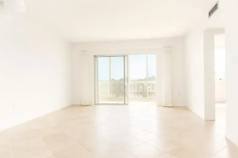 4001 Hillcrest Drive Hollywood FL 33021
