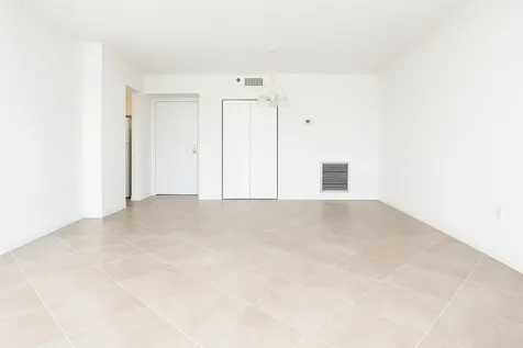 4001 Hillcrest Drive Hollywood FL 33021