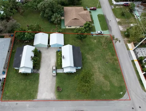 1338 - 1384 NE - 1384 35th Street Oakland Park FL 33334