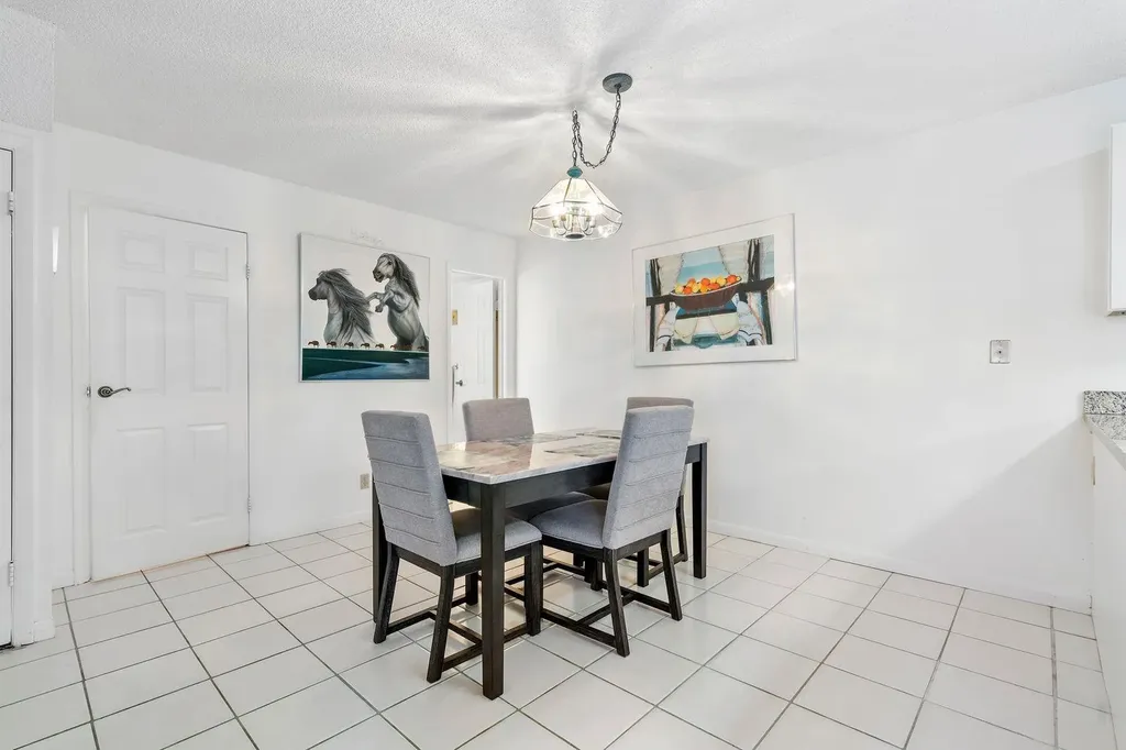 2171 SW 90th Avenue Davie FL 33324