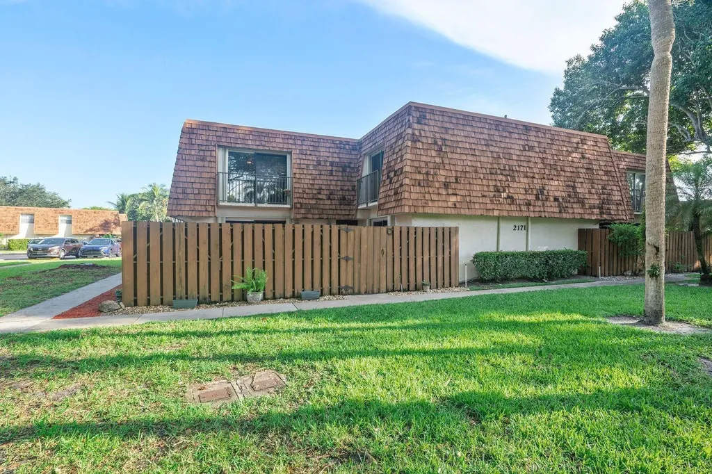 2171 SW 90th Avenue Davie FL 33324
