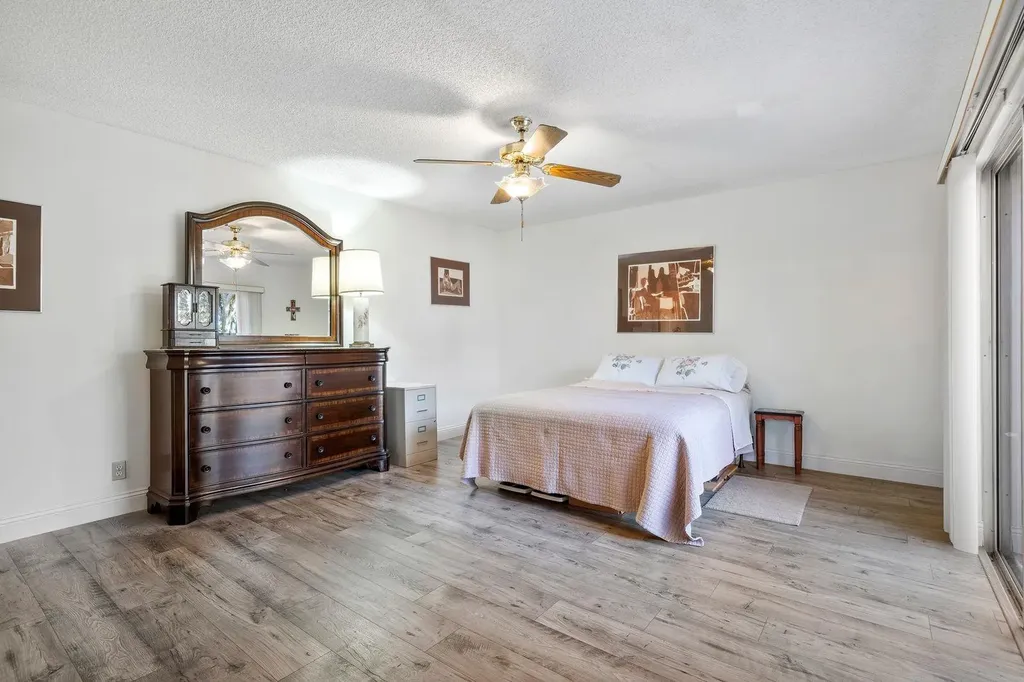 2171 SW 90th Avenue Davie FL 33324