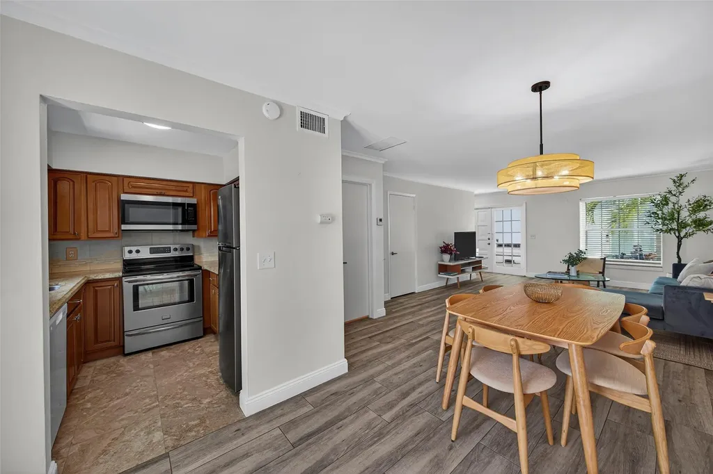 2708 NE 14th Street Causeway Pompano Beach FL 33062