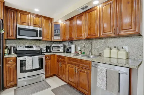 2403 Antigua Circle Coconut Creek FL 33066