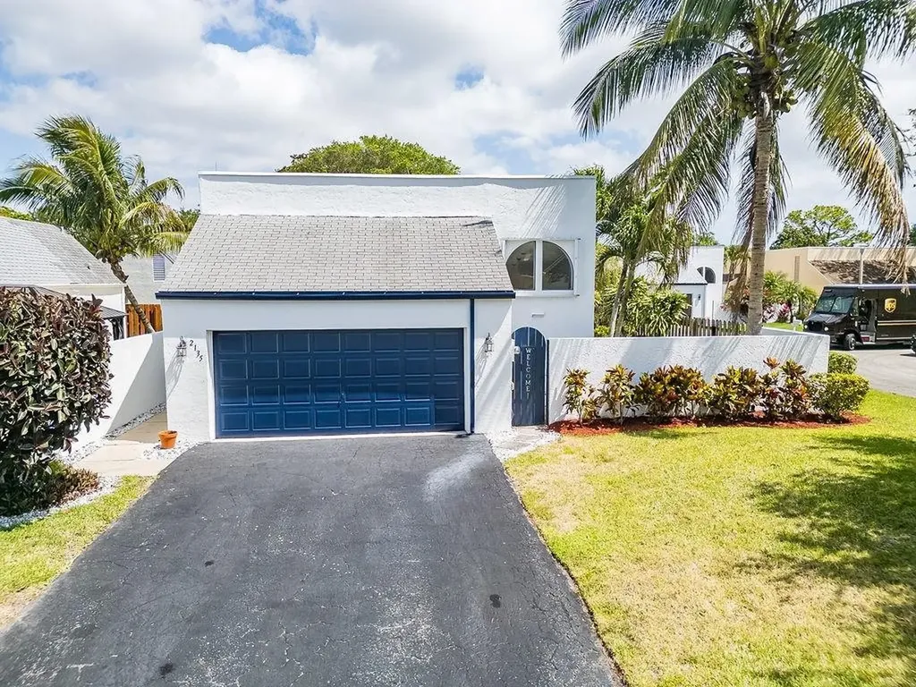 2135 NW 10th Street Delray Beach FL 33445