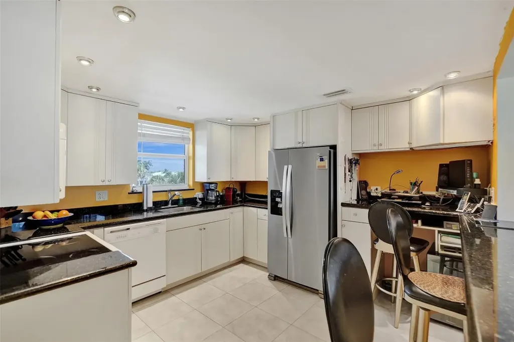 1051 Hillsboro Mile Hillsboro Beach FL 33062