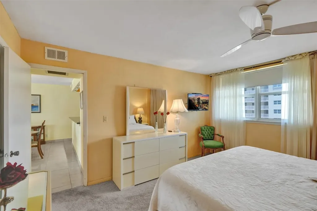 1051 Hillsboro Mile Hillsboro Beach FL 33062