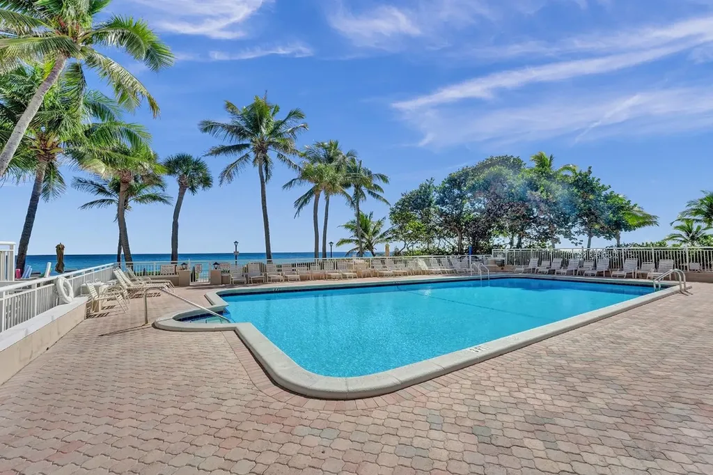 1051 Hillsboro Mile Hillsboro Beach FL 33062