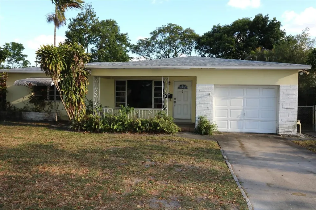 5614 Jefferson Street Hollywood FL 33023