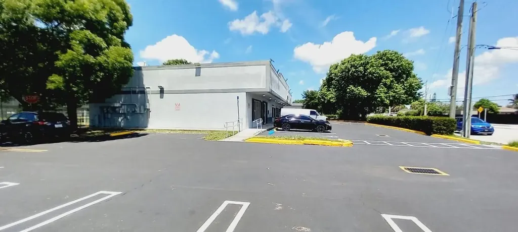 2675 NW 207 Street Miami Gardens FL 33056