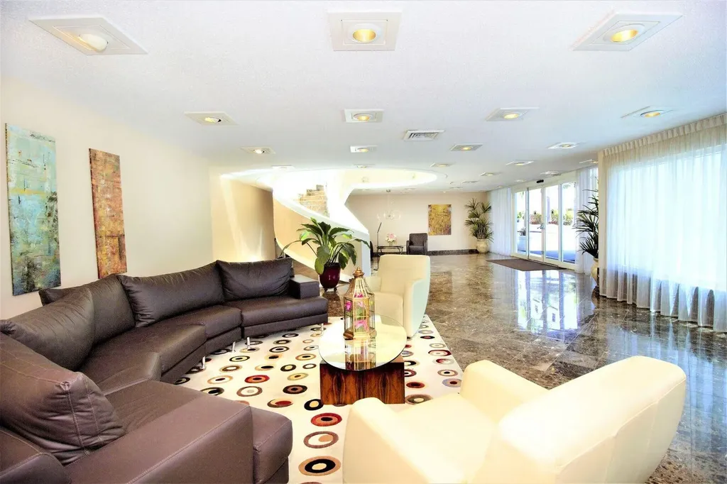 1360 S Ocean Boulevard Pompano Beach FL 33062