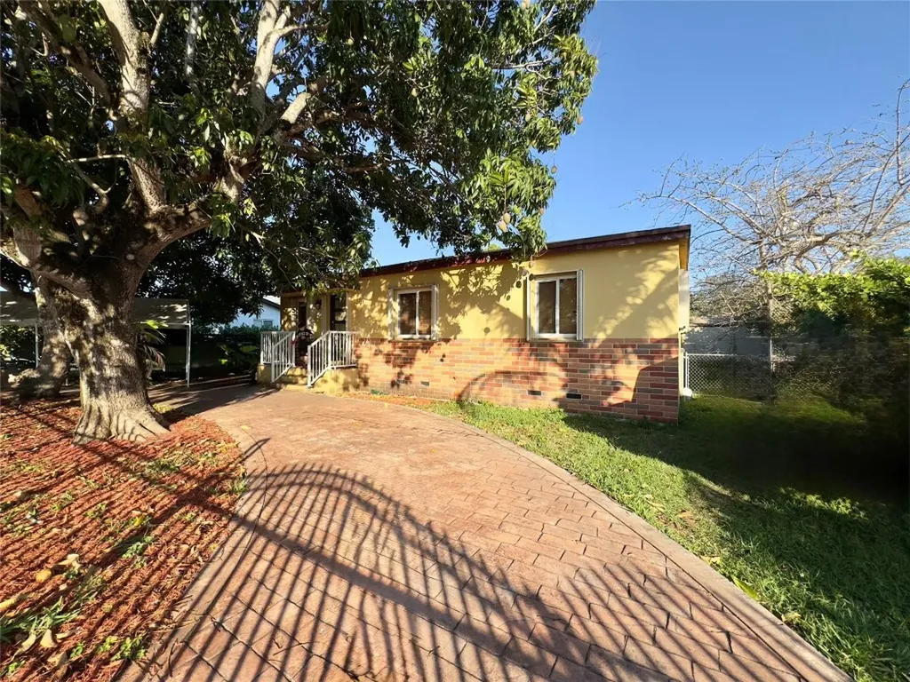 7370 SW 19th Street Road Miami FL 33155
