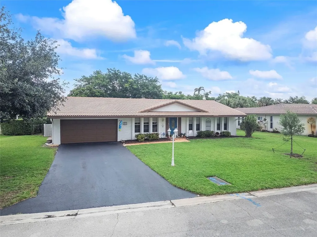 3915 NW 106th Drive Coral Springs FL 33065