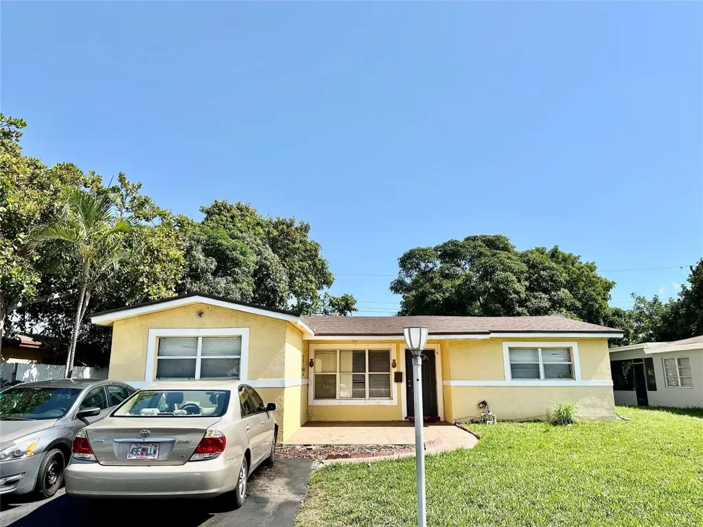 3567 NW 32nd Court Lauderdale Lakes FL 33309