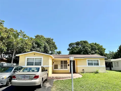 3567 NW 32nd Court Lauderdale Lakes FL 33309