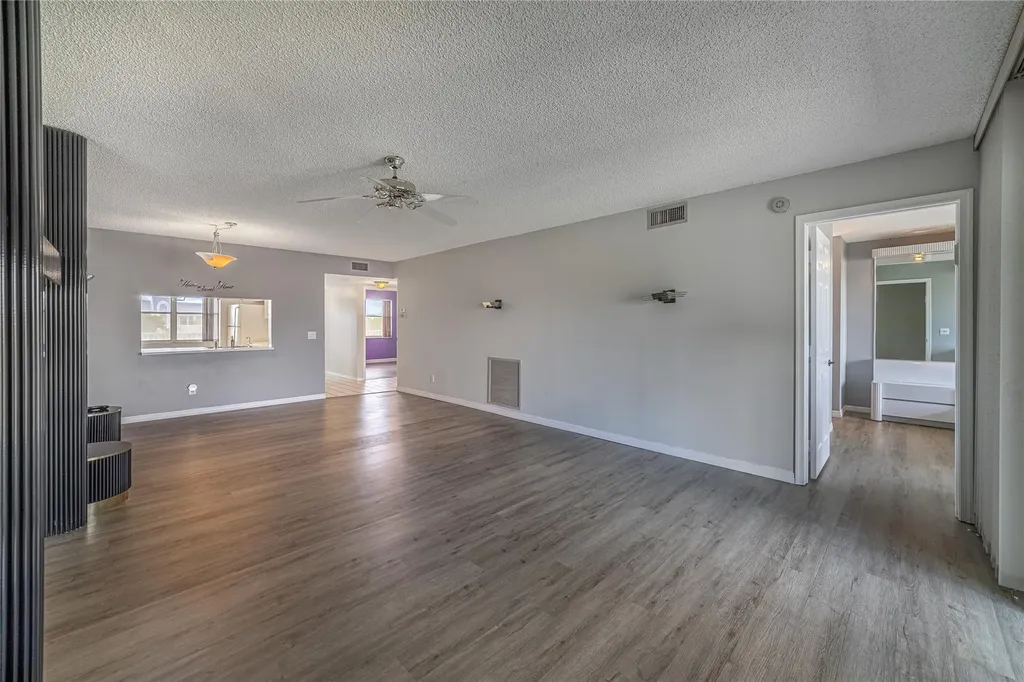 10315 NW 24th Place Sunrise FL 33322