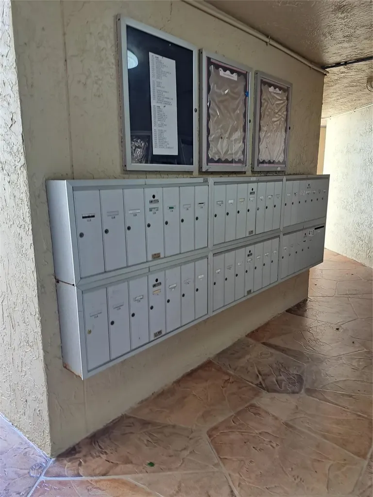 10315 NW 24th Place Sunrise FL 33322