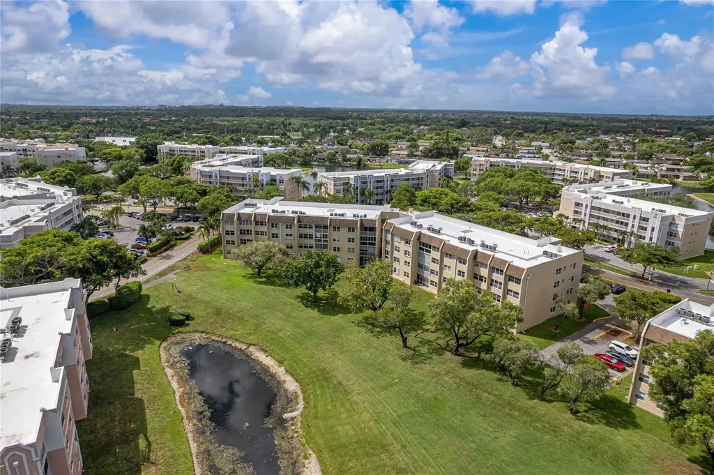 10315 NW 24th Place Sunrise FL 33322