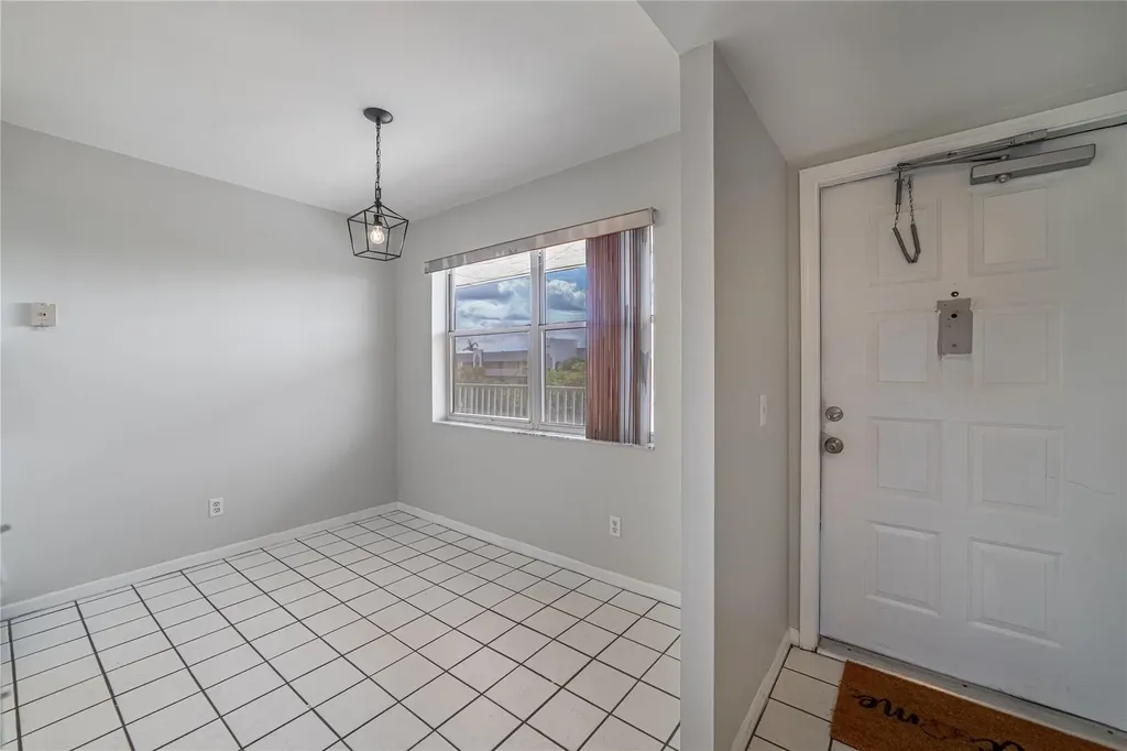 10315 NW 24th Place Sunrise FL 33322